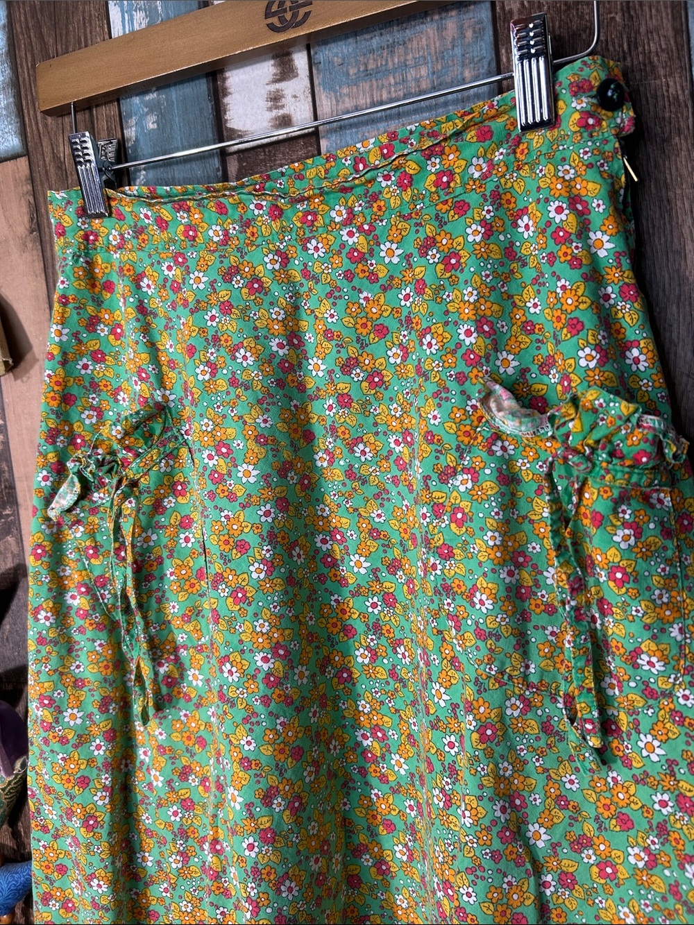 Vintage floral cotton  Skirt with Ruffle Hem - Picture 2 of 15